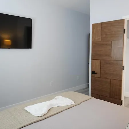 Holiday home Modern Cozy Near Disneyland, Huntington And Little Saigon Garden Grove